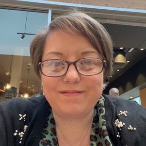 Meet your Posher, Andrea